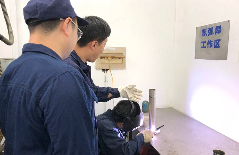 【师带徒活动】“师带徒促成长 凝聚企业正能量”系列报道之云顶国际六厂“师带徒”活动
